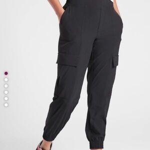 Athleta Chelsea Utility jogger black size 6